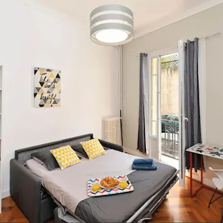 Cosy 3 Pieces Proche Promenade Des & Tram Appartamento